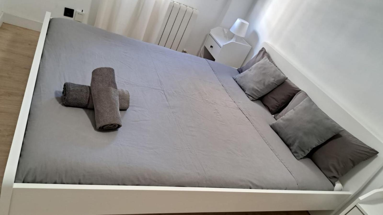 Apartamentos Garnacha 2 Totalmente Reformado Zaragoza Exteriör bild